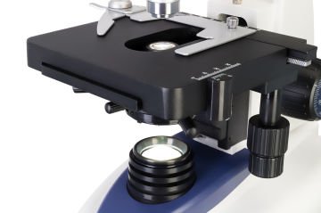 Levenhuk D95L LCD Dijital Mikroskop 40x–2000x. 7'' LCD Ekran, 2 Mpx Dijital Kamera