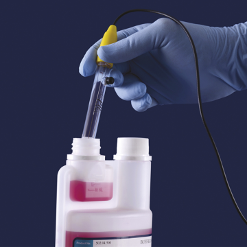 ISOLAB 502.10.500 Buffer Solution pH 10 Twin Neck Bottle Plastik Şişe 500 ml Mavi Renkli