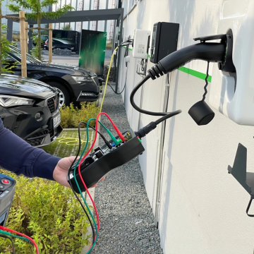 PCE EVSE 300 Elektrikli Araç Şarj İstasyonu Test Cihazı