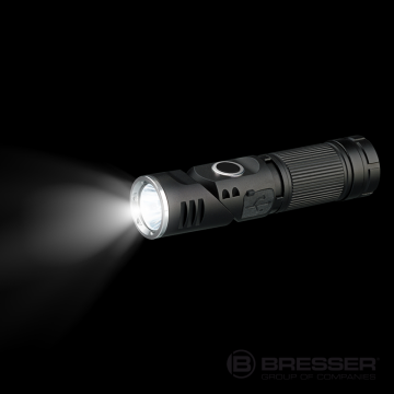 BRESSER NATIONAL GEOGRAPHIC™ ILUMINOS 450 Başa Monte Edilebilir LED El Feneri  450 Lümen