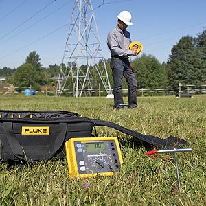 Fluke 1625-2 GEO Topraklama Test Cihazı