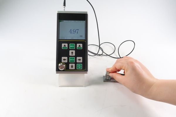 TM290 Yüksek Hassasiyetli Ultrasonik Kalınlık Ölçer