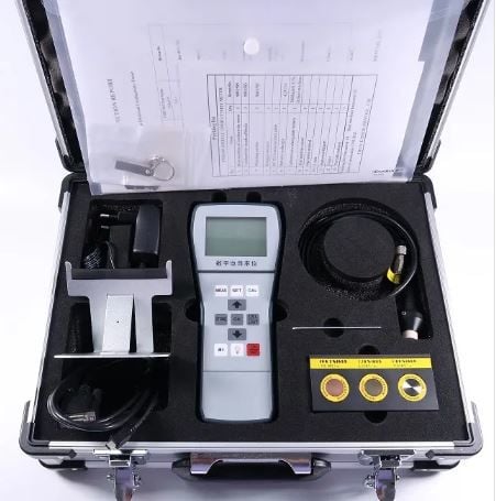 TMD-103 İletkenlik Ölçer Metaller İçin   (eddy current)