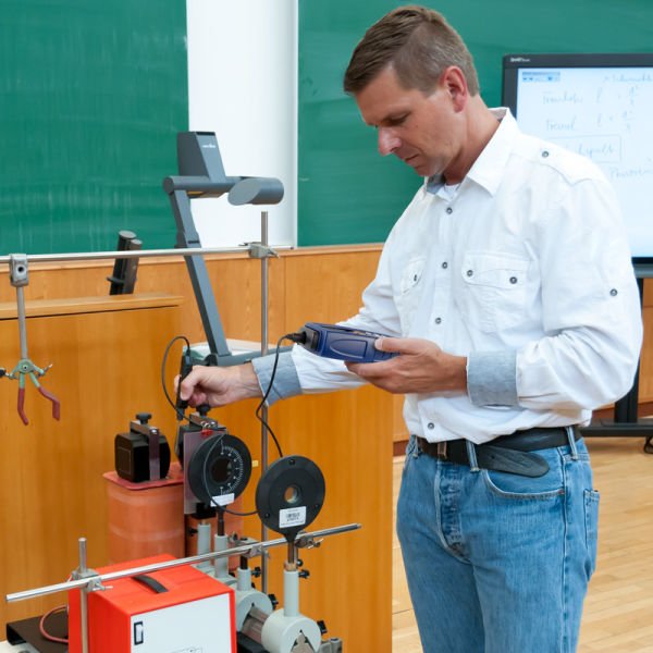 PCE-MFM 3500 Gaussmetre