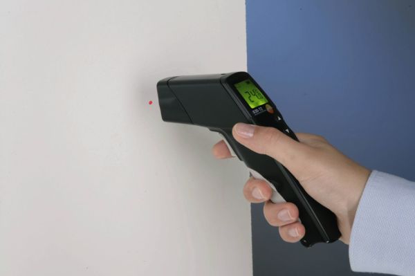 Testo 830-T2 İnfrared termometre Alarmlı