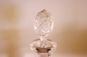 Baccara kristal el kesmesi  likör şişesi. Y:38cm.