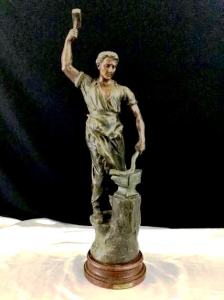 J. Becox imzalı tutya demirci heykeli 19.Y.y.  Y: 74 cm.