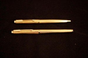 Parker altın kaplama ikili kalem seti.  Orijinal kutusunda. Kalem boyları:13.cm.