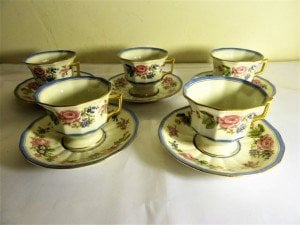 Limoges imzalı el boyaması 5 ad. porselen çay ve kahve fincanı ve tabağı. 19 Y.y.