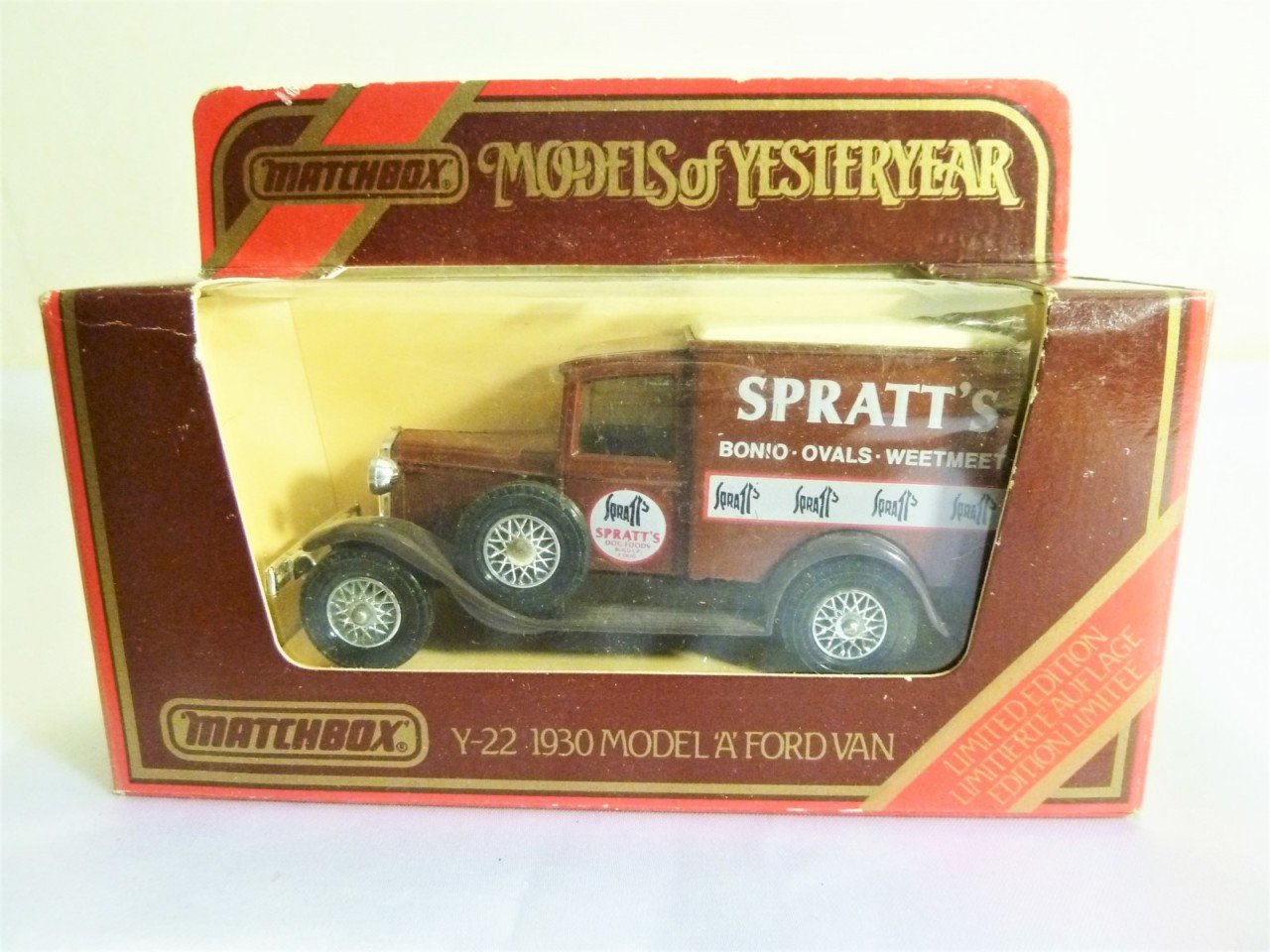 Matchbox Models of yesteryear. Y-22 1930 Model A Ford Van metal