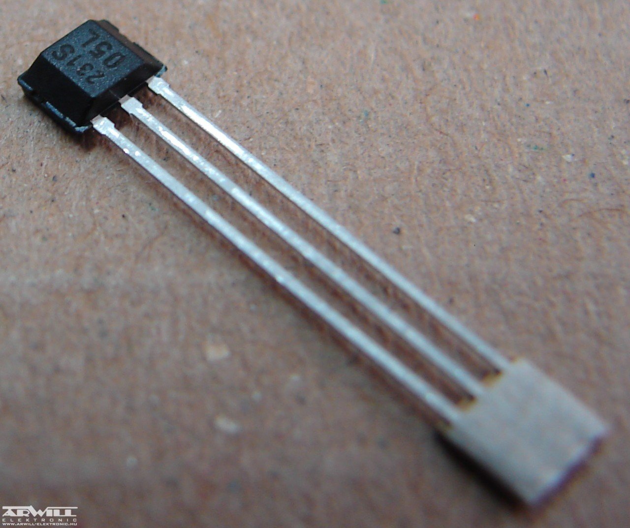 TLE4905L