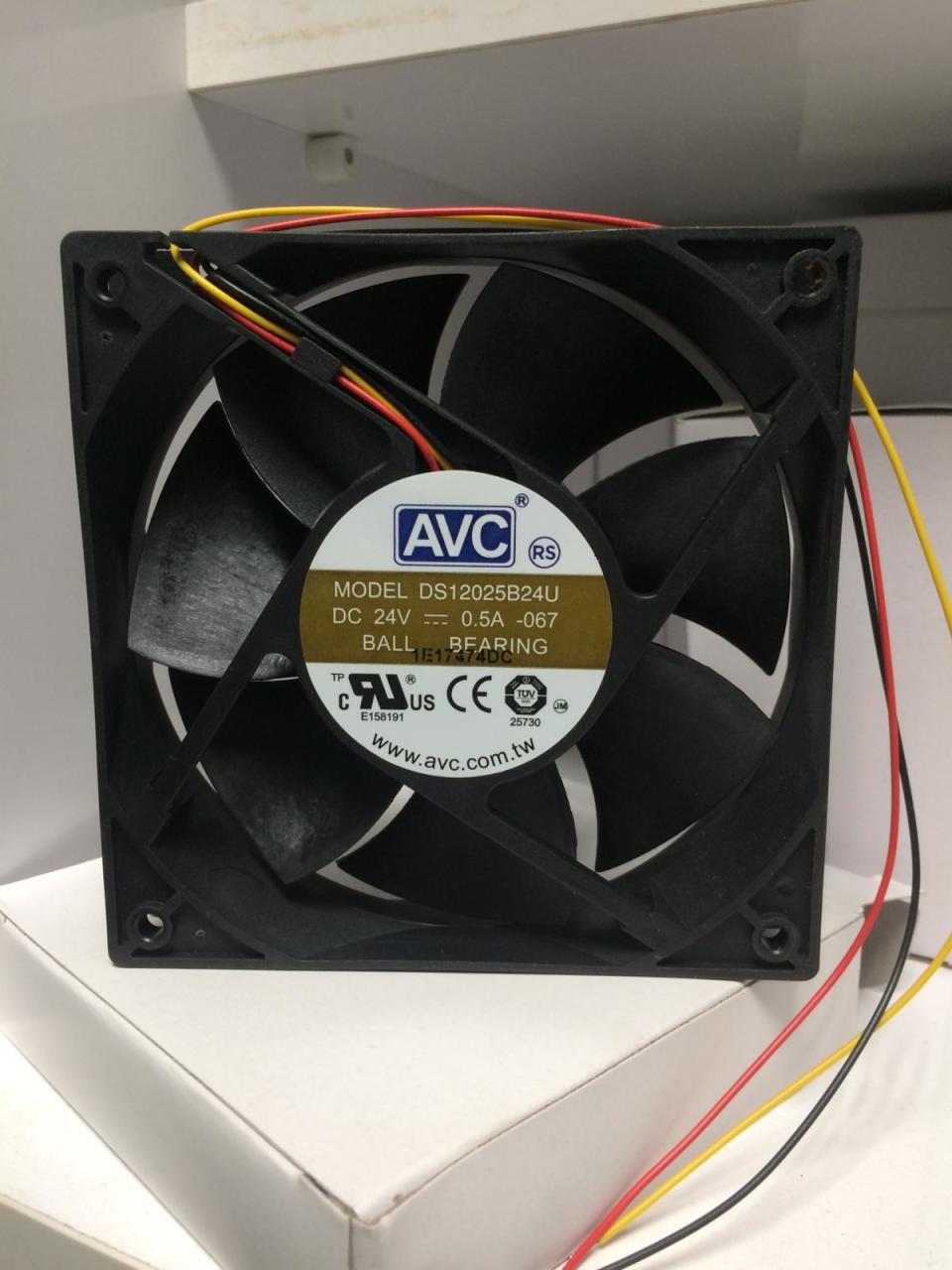 AVC 24VDC 0.5A DS12025B24U