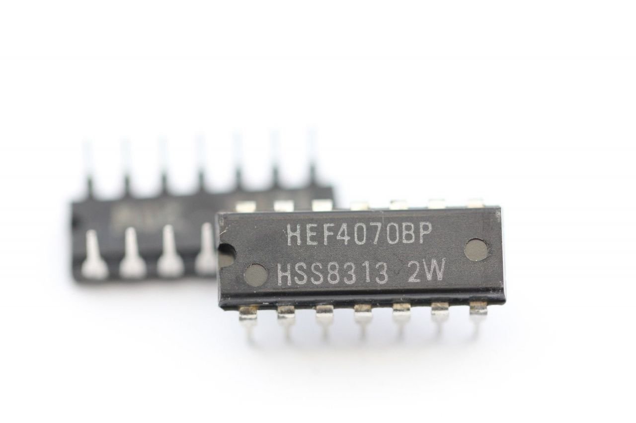 HEF4070BP DIP ENTEGRE HEF40708P