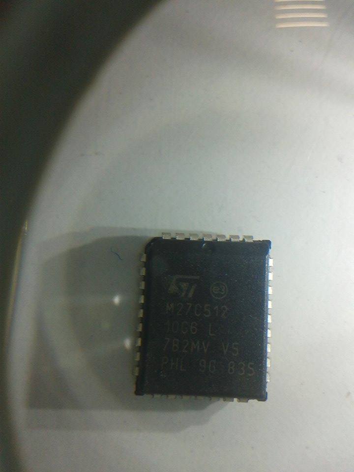 M27C512-10C6 PLCC32 64KB*8 EPROM BURENDEL