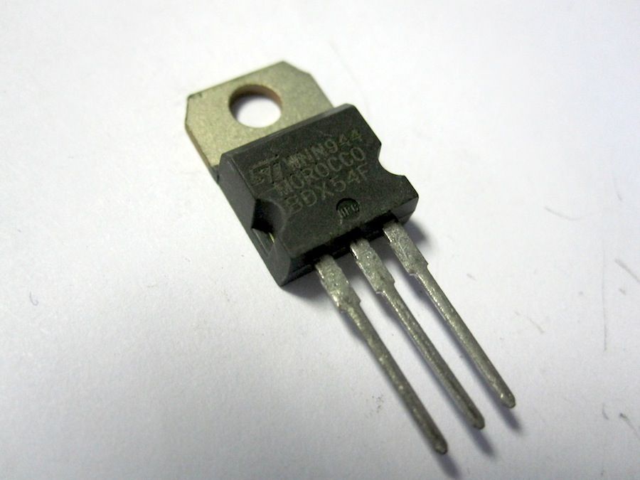 BDX54F TO220 TRANSISTOR BURENDEL