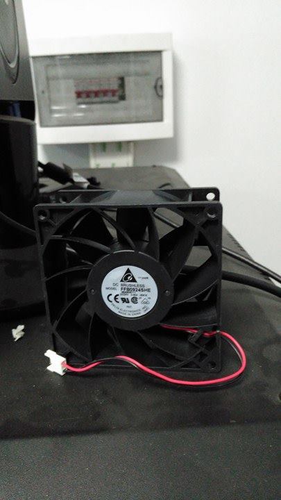 FFB0824SHE 9Z21WPR 24 V DC DELTA FAN BURENDEL