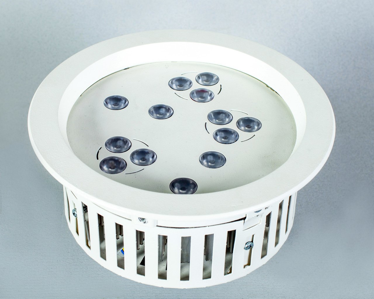 NY 9008.1720 25W LED YUVARLAK KUYUMCU SMALL
