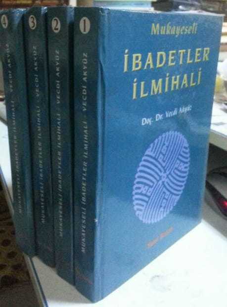 2.el, Mukayeseli İbadetler İlmihali, 4 cilt, Vecdi Akyüz