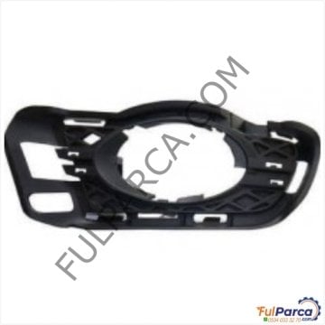 Mercedes C Glass W204 Sis Far Çerçevesi Sağ