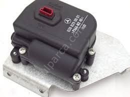 Vito W638 Arka Kelebek Cam Motoru