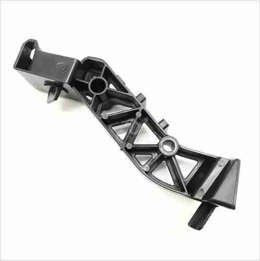 Vito W447 Ön Tampon Montaj Braketi/Braket Sağ