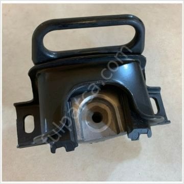 Vito W638 Motor Kulağı/Motor Takozu