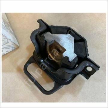 Vito W638 Motor Kulağı/Motor Takozu