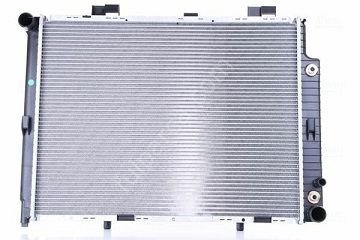 Mercedes W210 111 Motor  Su Radyatörü. 640*485 Otomatik Vites