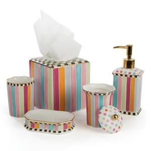 Ribbon & Dot Soap Dish