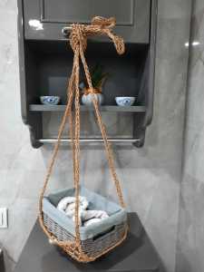 KREM DEKORATİF BANYO SARKAÇI