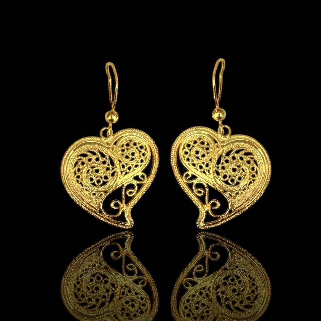 Gold Kaplama 925 Ayar Sallantılı Kalp Model Telkari Gümüş Küpe