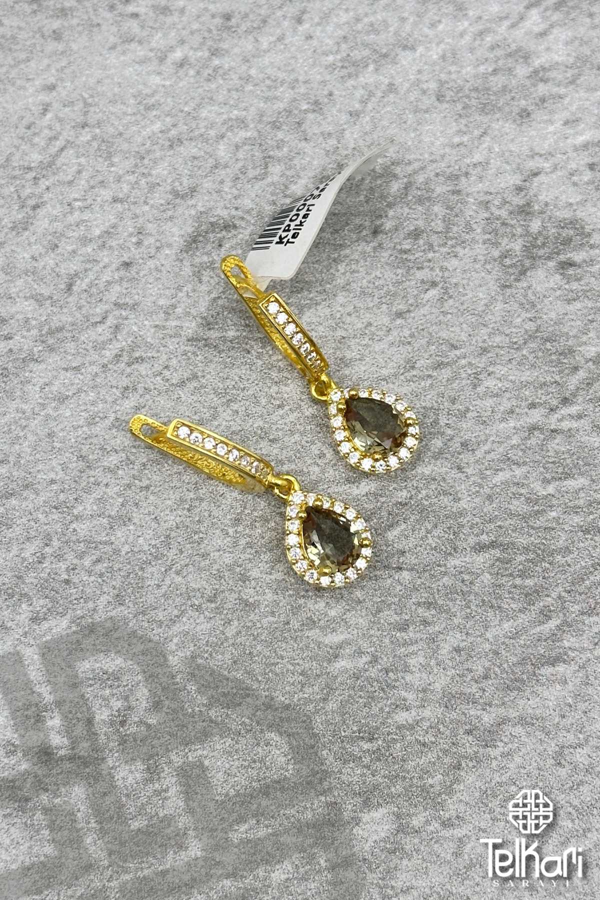 Damla Model Renk Değiştiren Sultan Taşlı Gold Gümüş Küpe
