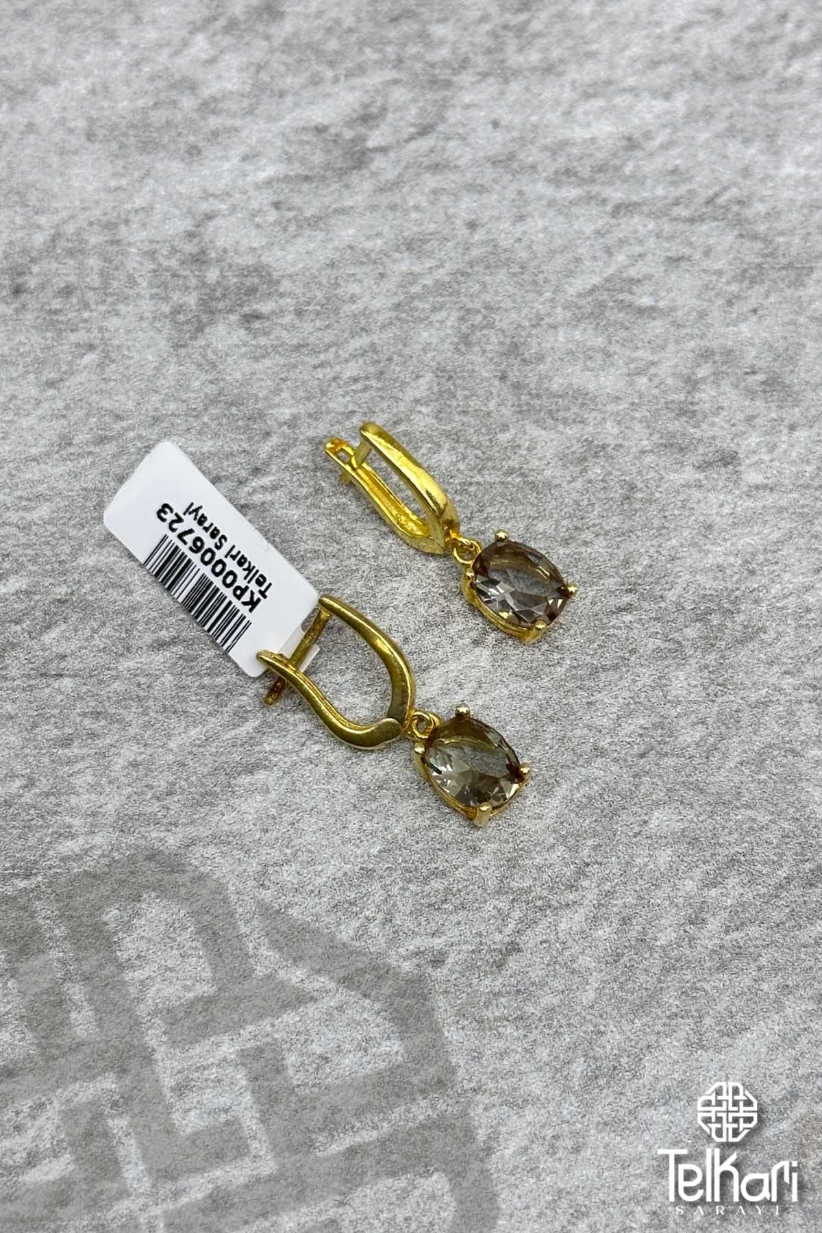 Küçük Boy Oval Kesim Renk Değiştiren Sultan Taşlı Gold Gümüş Küpe