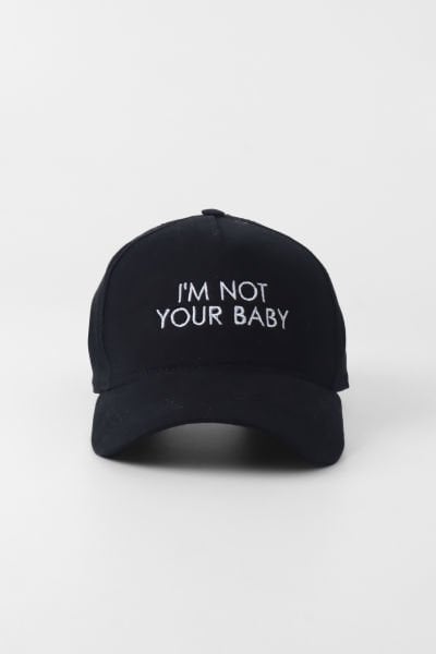 I'M NOT YOUR BABY NAKIŞLI CAP ŞAPKA