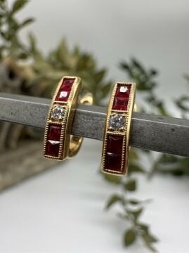 Ruby Pırlantalı Yakut Küpe