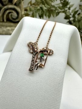 Swing Pırlantalı Zümrüt Kolye