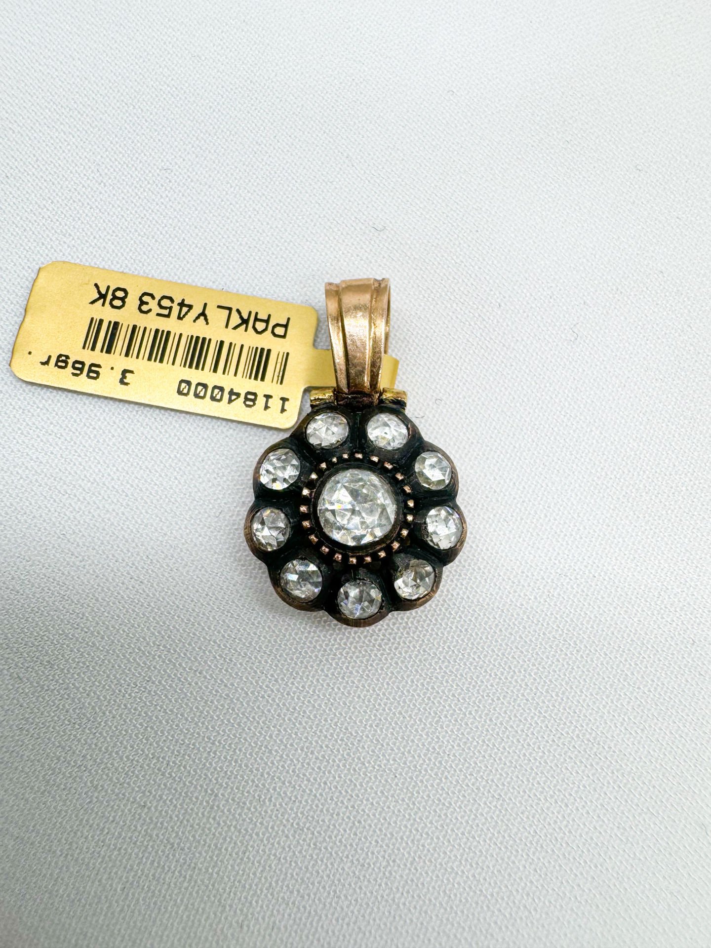 Camden Elmas Kolye Ucu