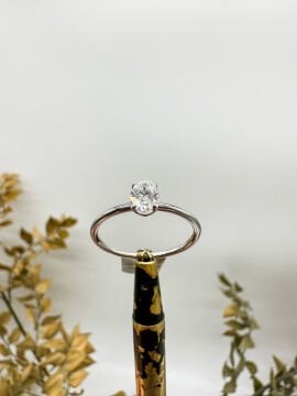 0.43ct Oval Tektaş Yüzük