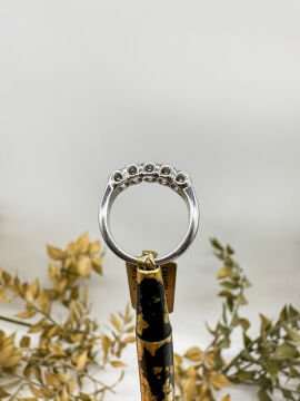 0.50 ct Pırlanta Beştaş Yüzük