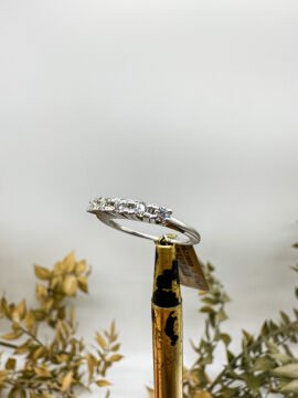 0.23 ct Pırlanta Beştaş Yüzük