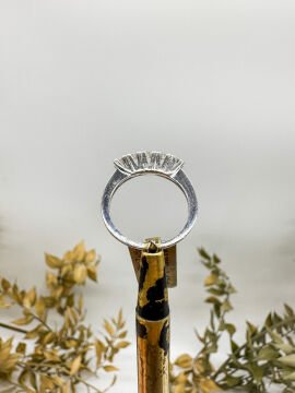 0.23 ct Pırlanta Beştaş Yüzük