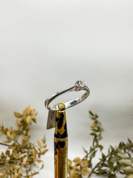 0.06 ct Pırlanta Tektaş Yüzük