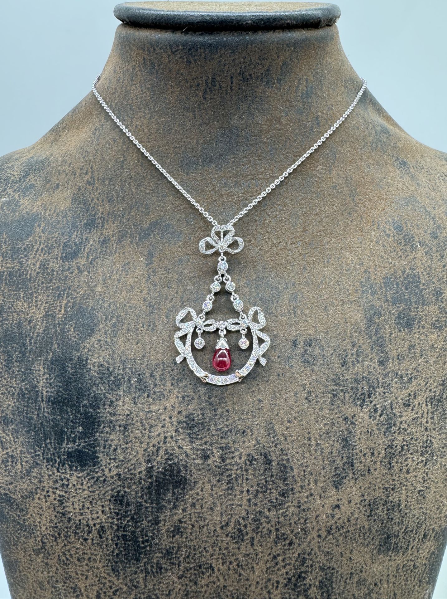 Juliet Pırlantalı Yakut Kolye