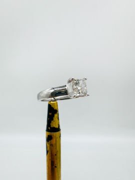 1.00ct Prenses Kesim Tektaş Yüzük