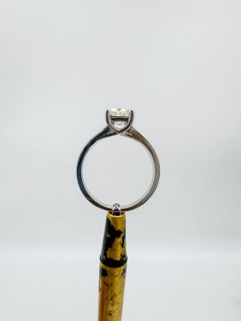 1.00ct Prenses Kesim Tektaş Yüzük
