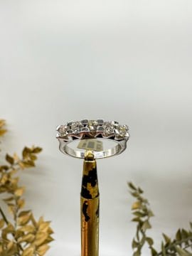 0.80 ct Pırlanta Beştaş Yüzük