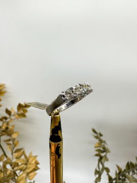 0.80 ct Pırlanta Beştaş Yüzük