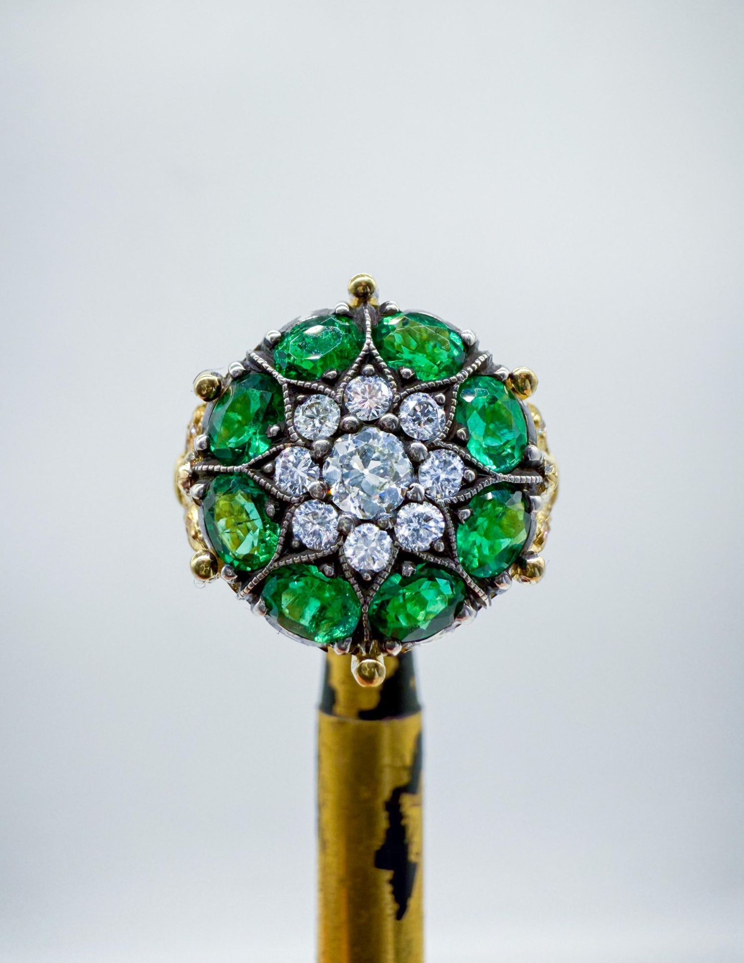 Jade Pırlantalı Zümrüt Yüzük