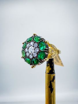 Jade Pırlantalı Zümrüt Yüzük