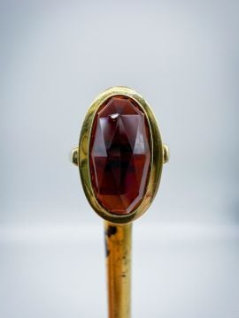 Garnet Yüzük
